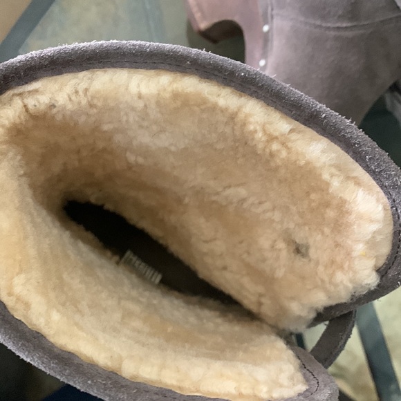 EUC UGG AUSTRALIA Lynnea Clog Boots - Picture 11 of 15